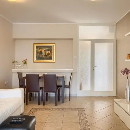 Olea Fuer 4 Personen Apartment